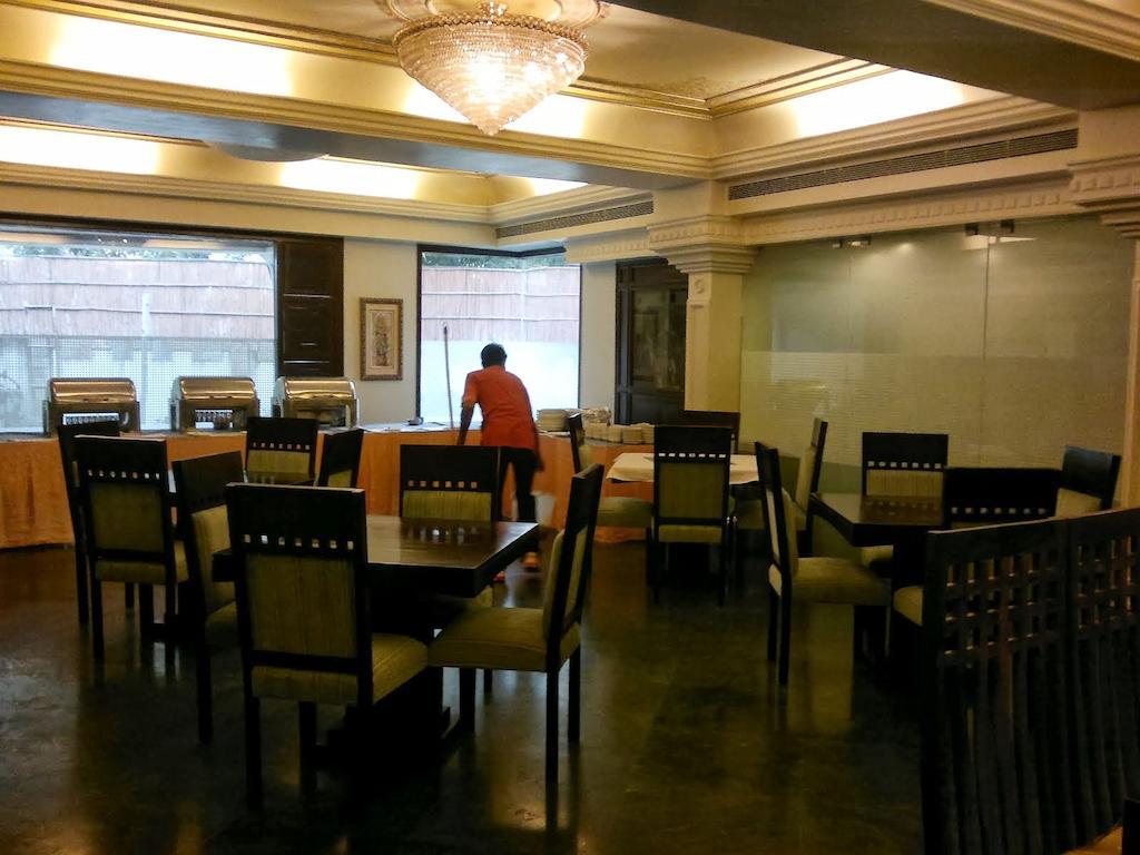 Hotel Empire Regency Jaipur Buitenkant foto