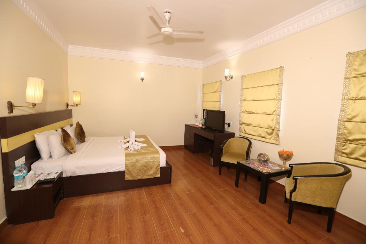 Hotel Empire Regency Jaipur Buitenkant foto